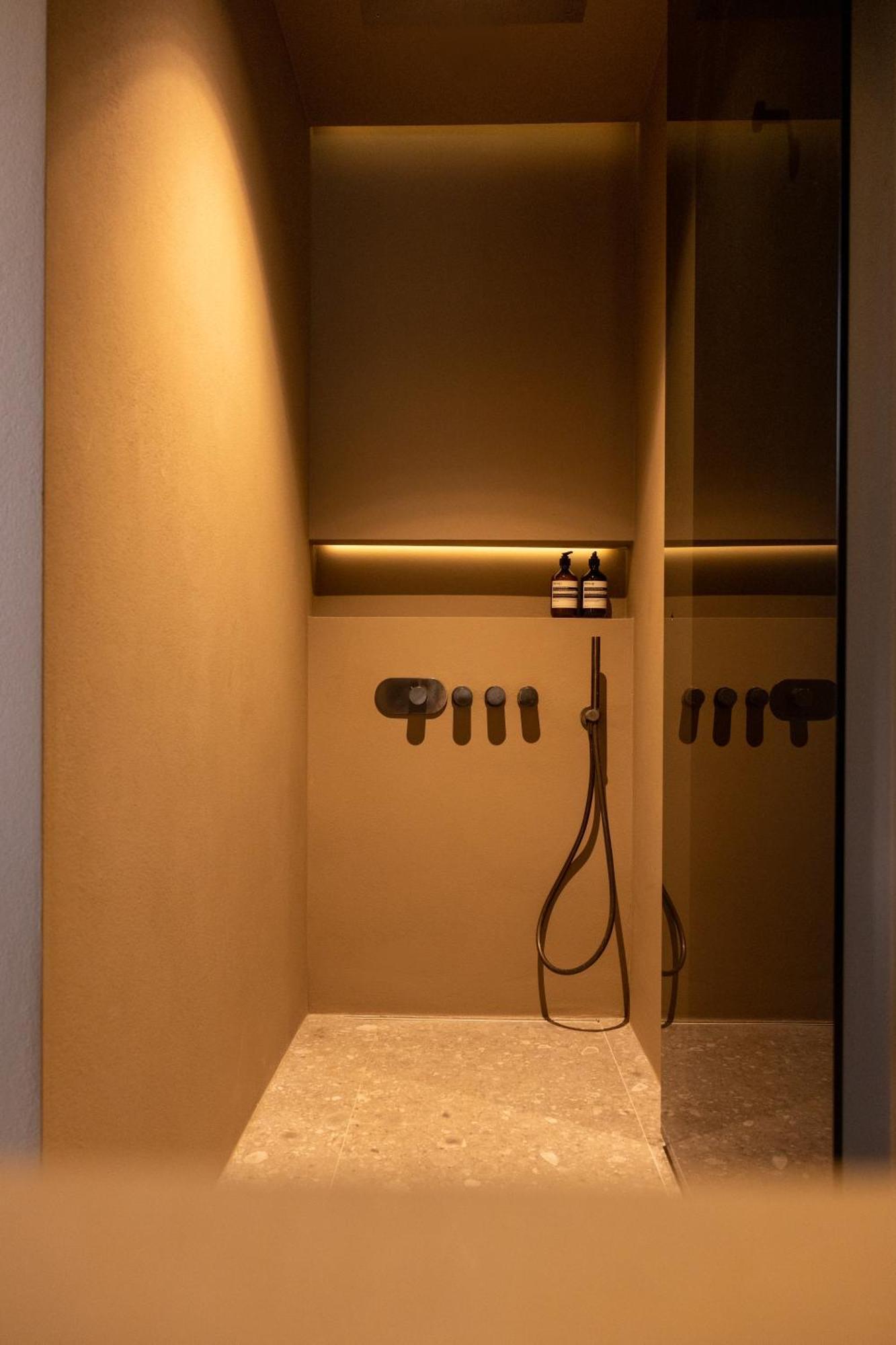 Vouliagmeni Apartments 18 Атина Екстериор снимка